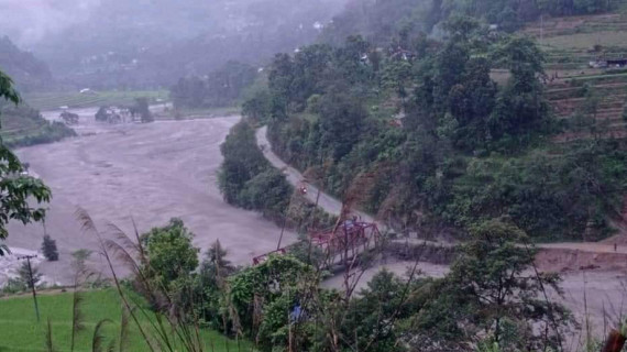 मेलम्ची खानेपानी आयोजनाका २८ अस्थायी संरचनामा क्षति, केही कामदार सम्पर्कविहीन